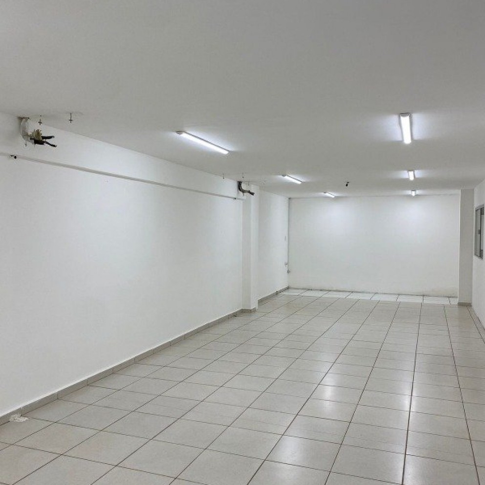 Prédio Comerical Com 3 Pavimentos