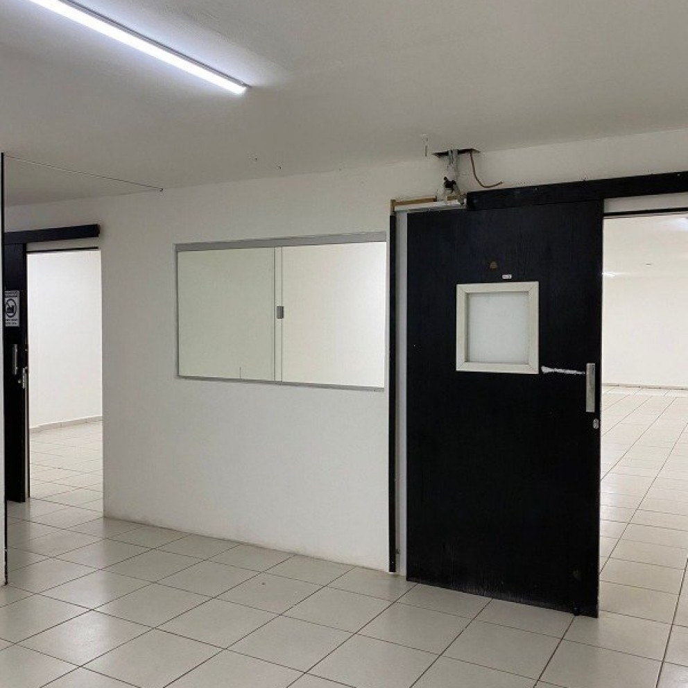Prédio Comerical Com 3 Pavimentos