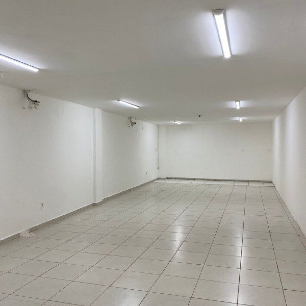 Prédio Comerical Com 3 Pavimentos