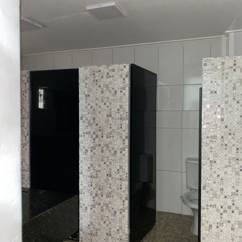 Prédio Comerical Com 3 Pavimentos