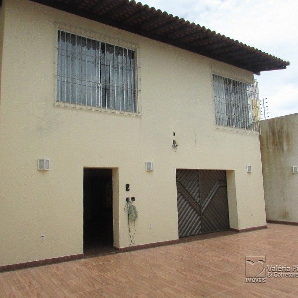 Casa Comercial