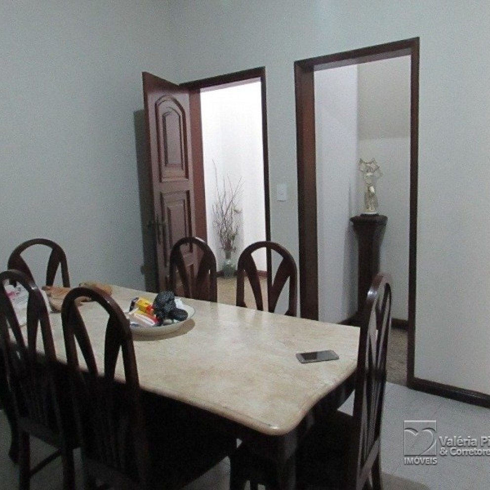 Casa Comercial