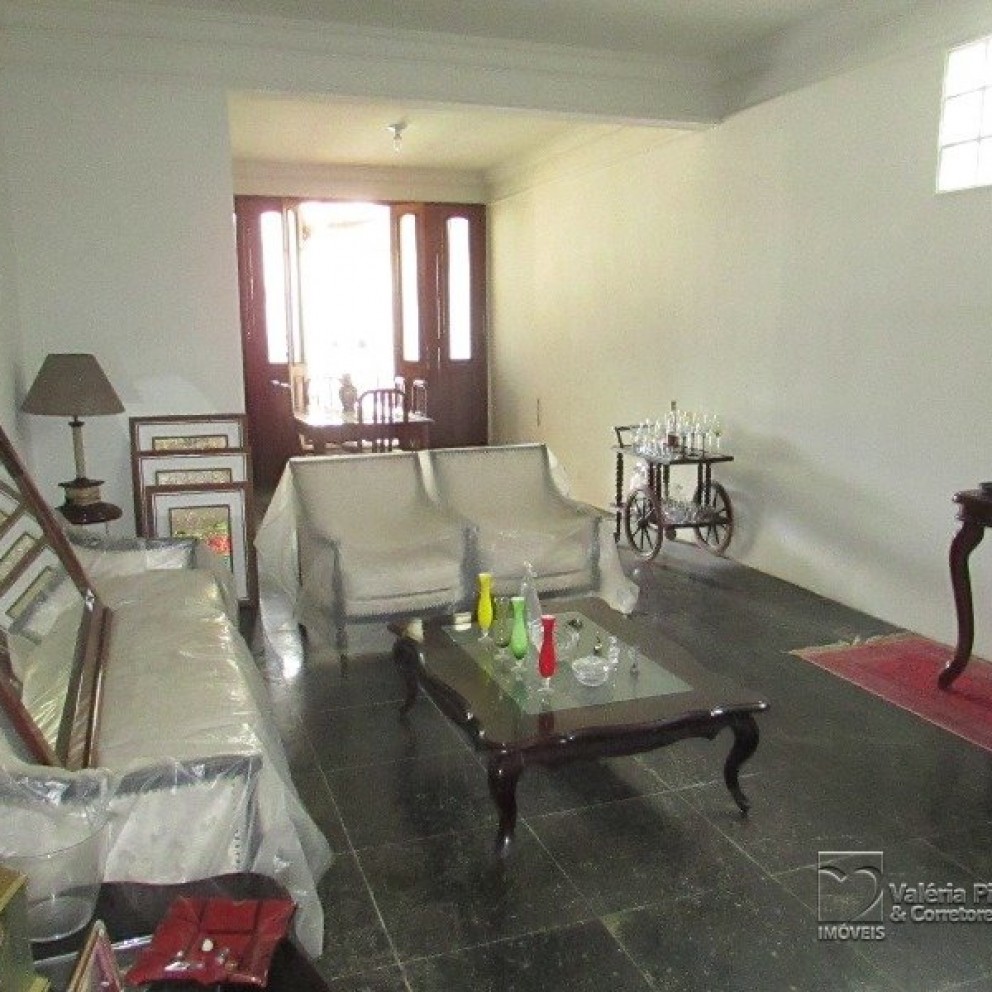 Casa Comercial