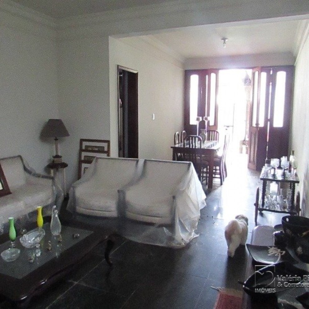 Casa Comercial