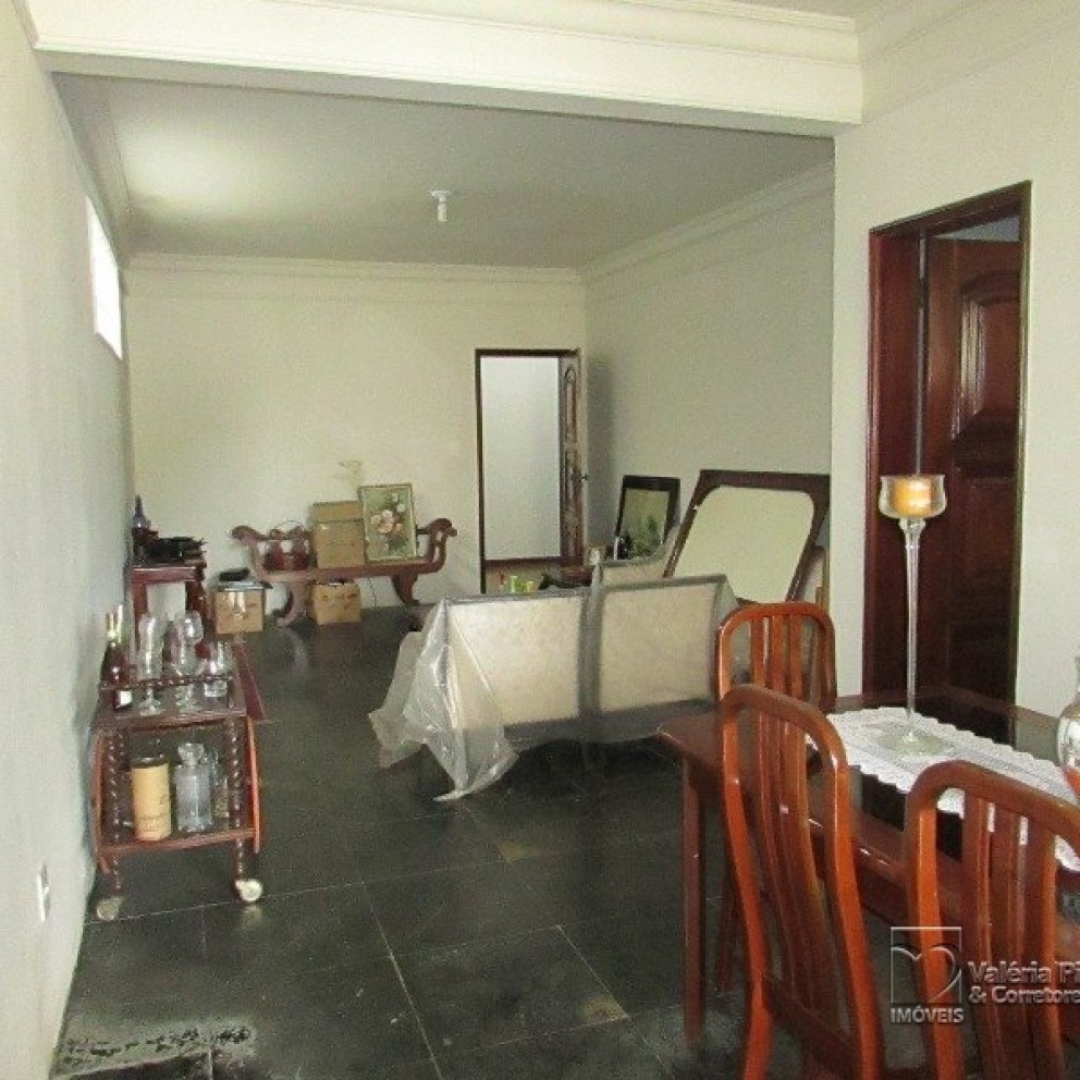 Casa Comercial