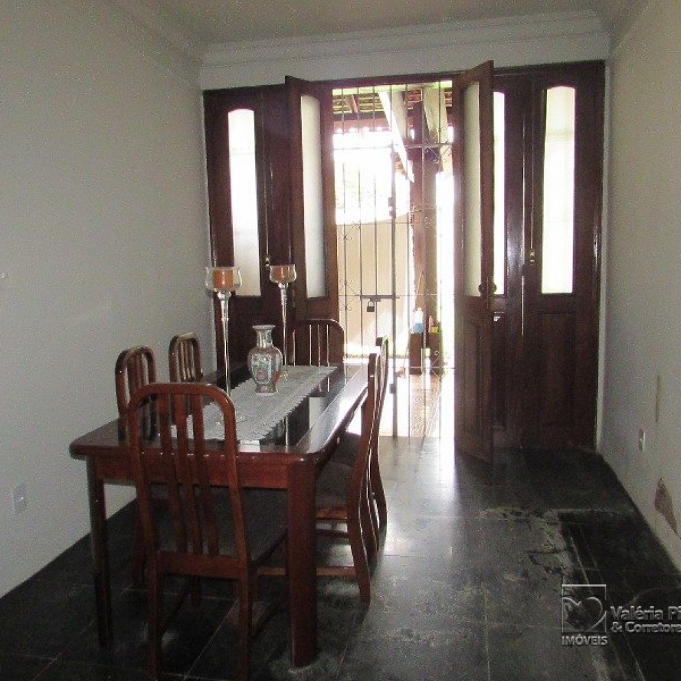 Casa Comercial