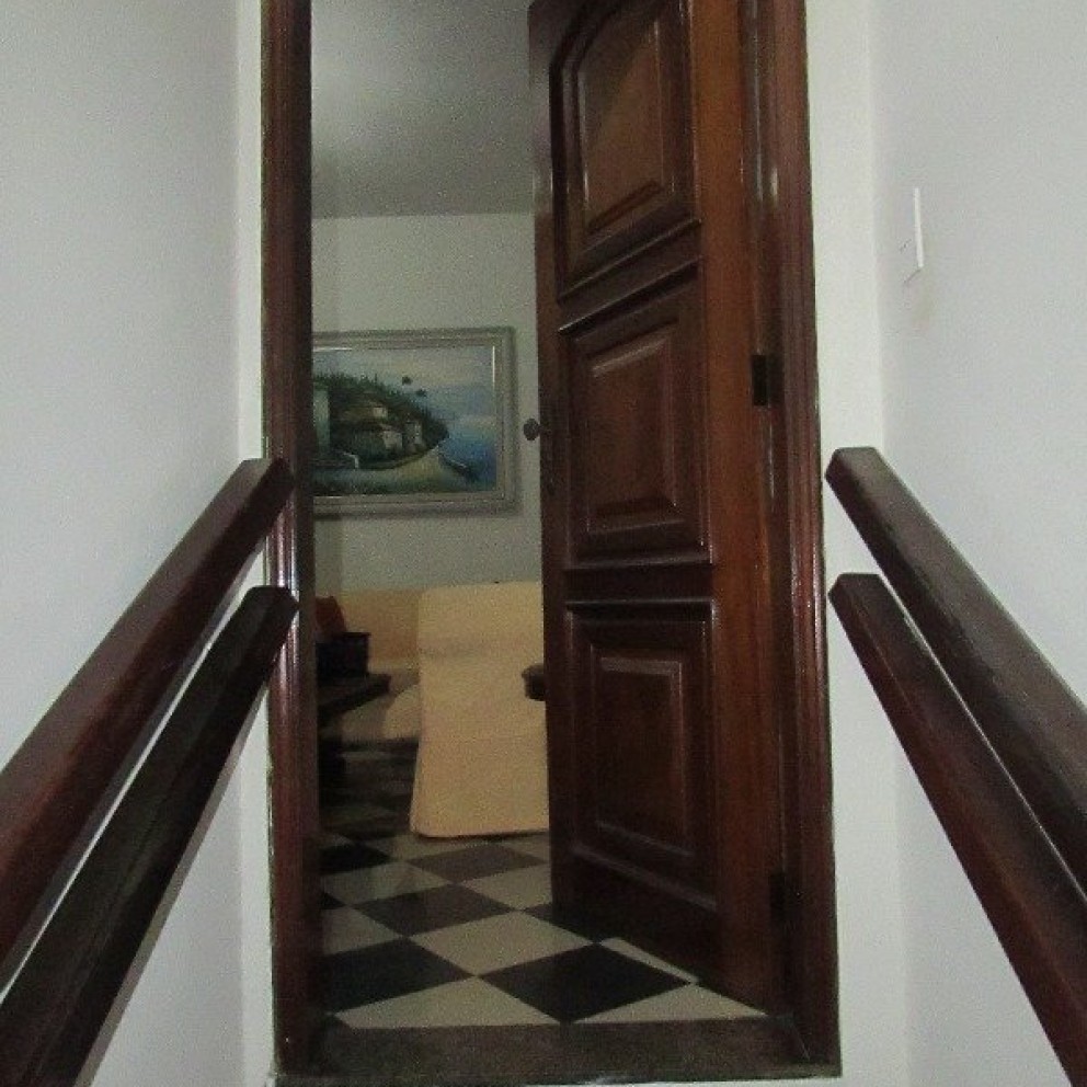 Casa Comercial