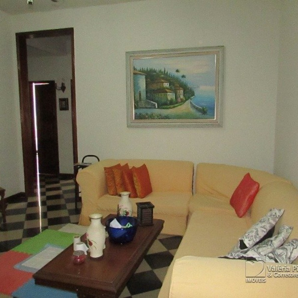 Casa Comercial