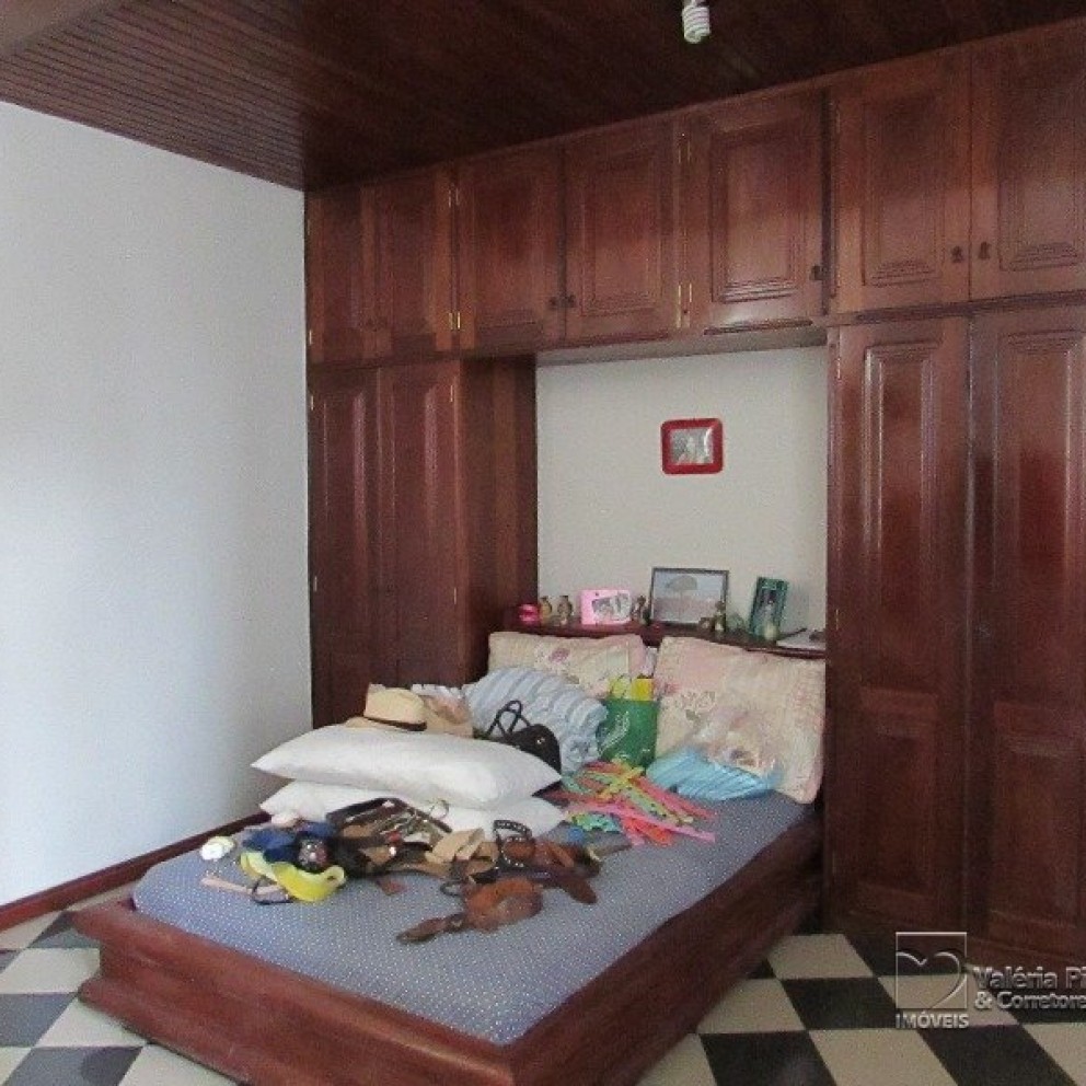 Casa Comercial