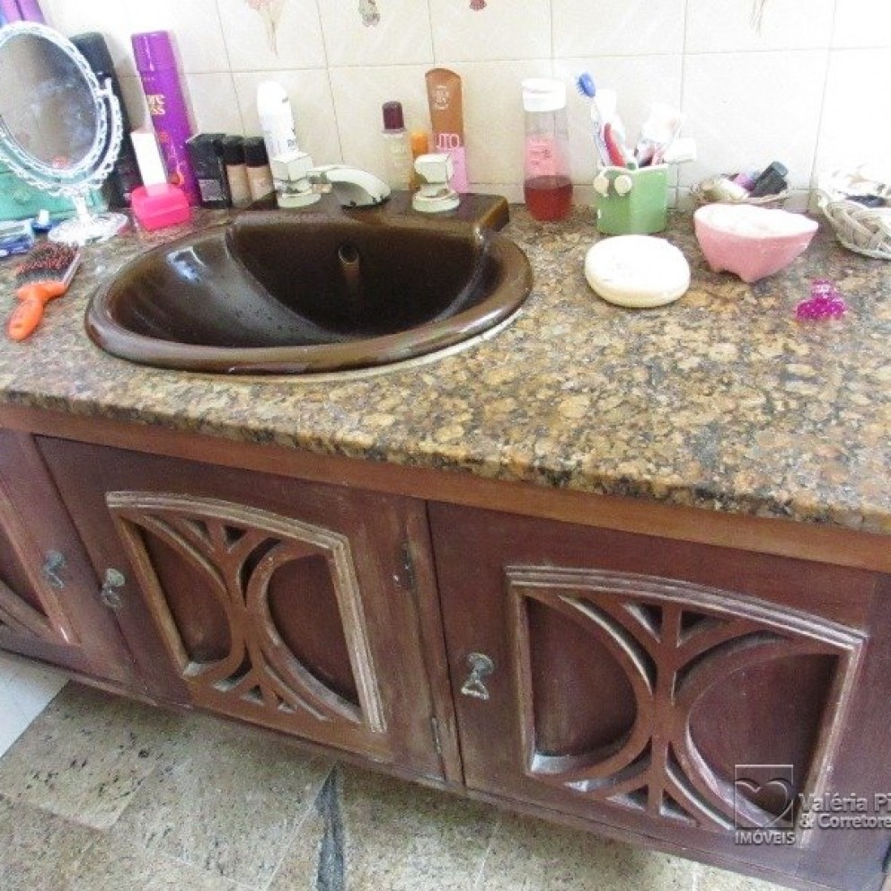 Casa Comercial
