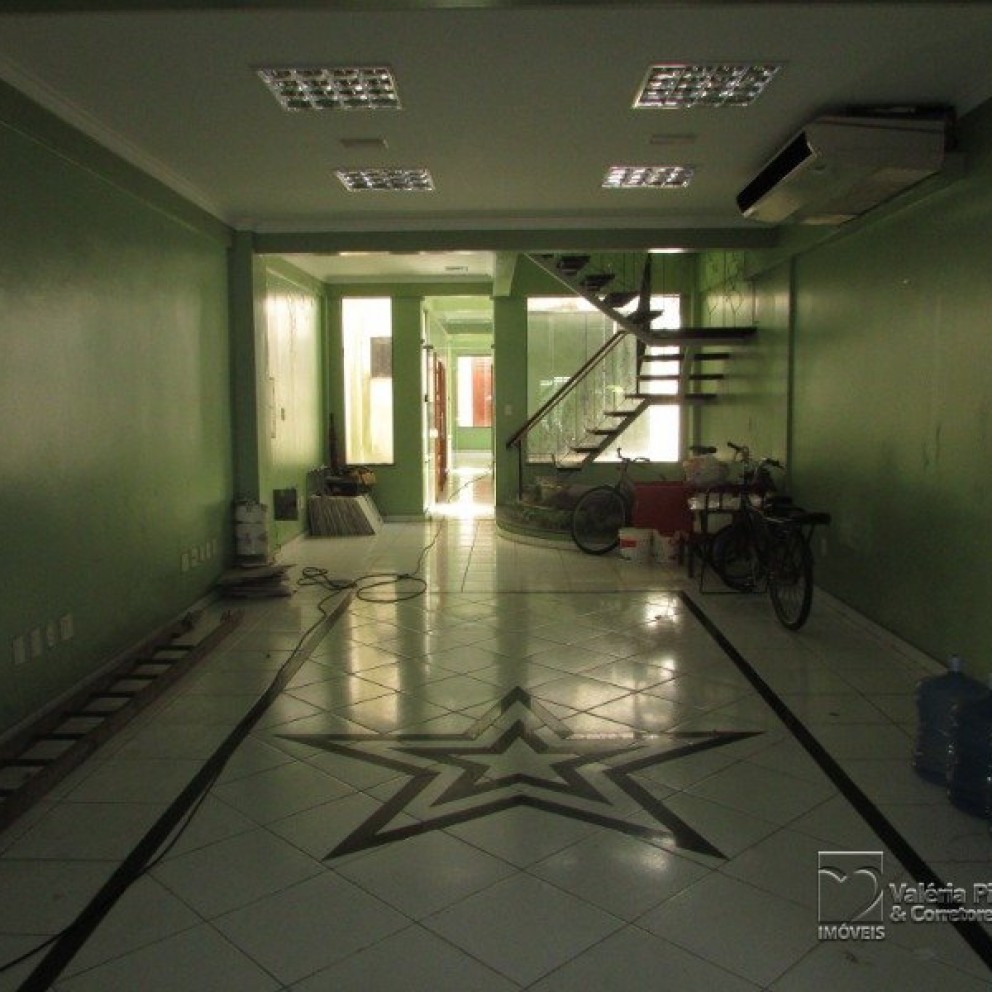 Casa Comercial