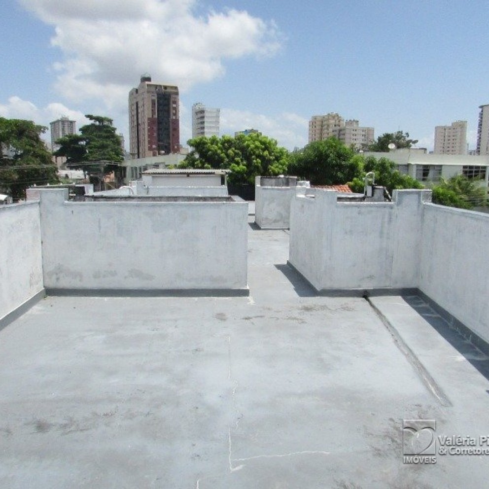 Casa Comercial