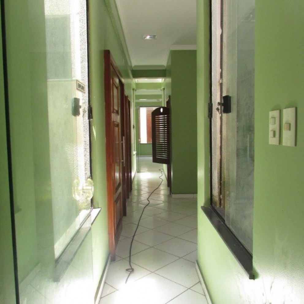 Casa Comercial