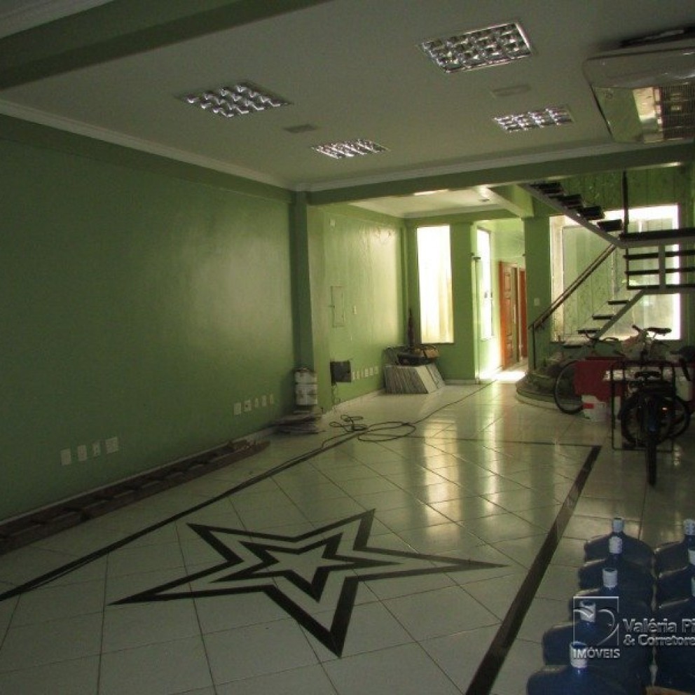 Casa Comercial
