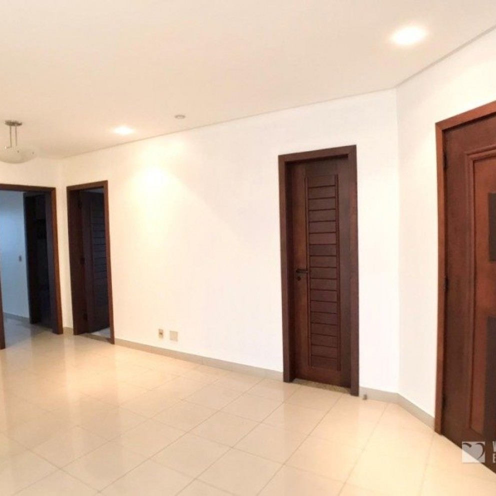 Ed. Astoria Tower Residence