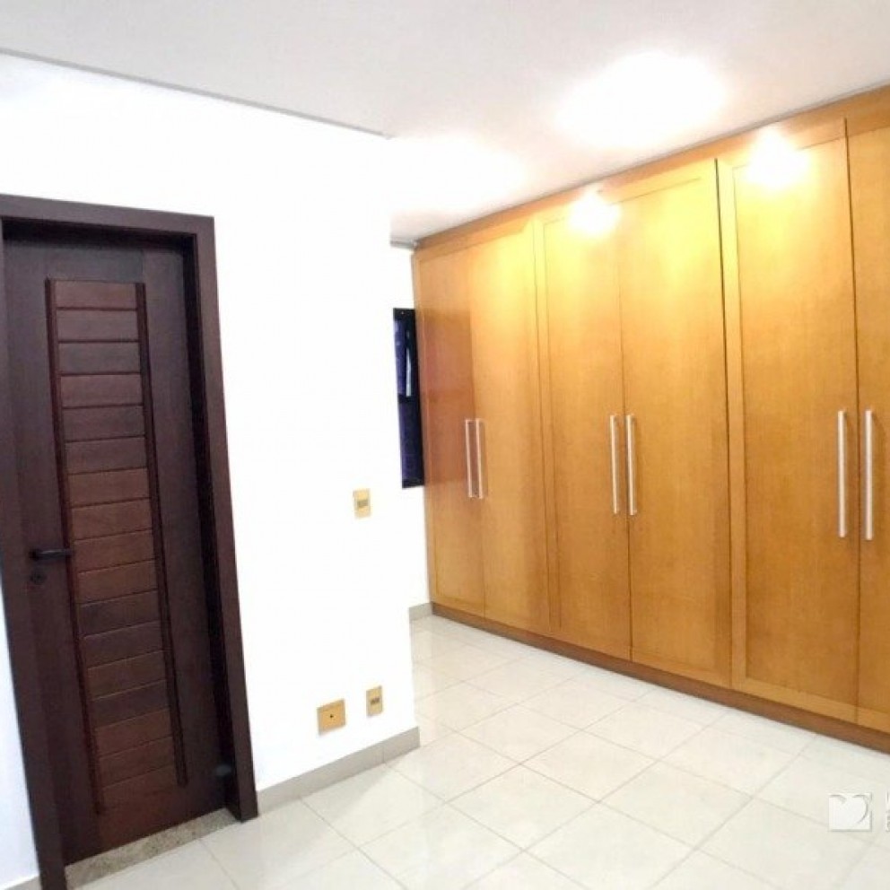 Ed. Astoria Tower Residence