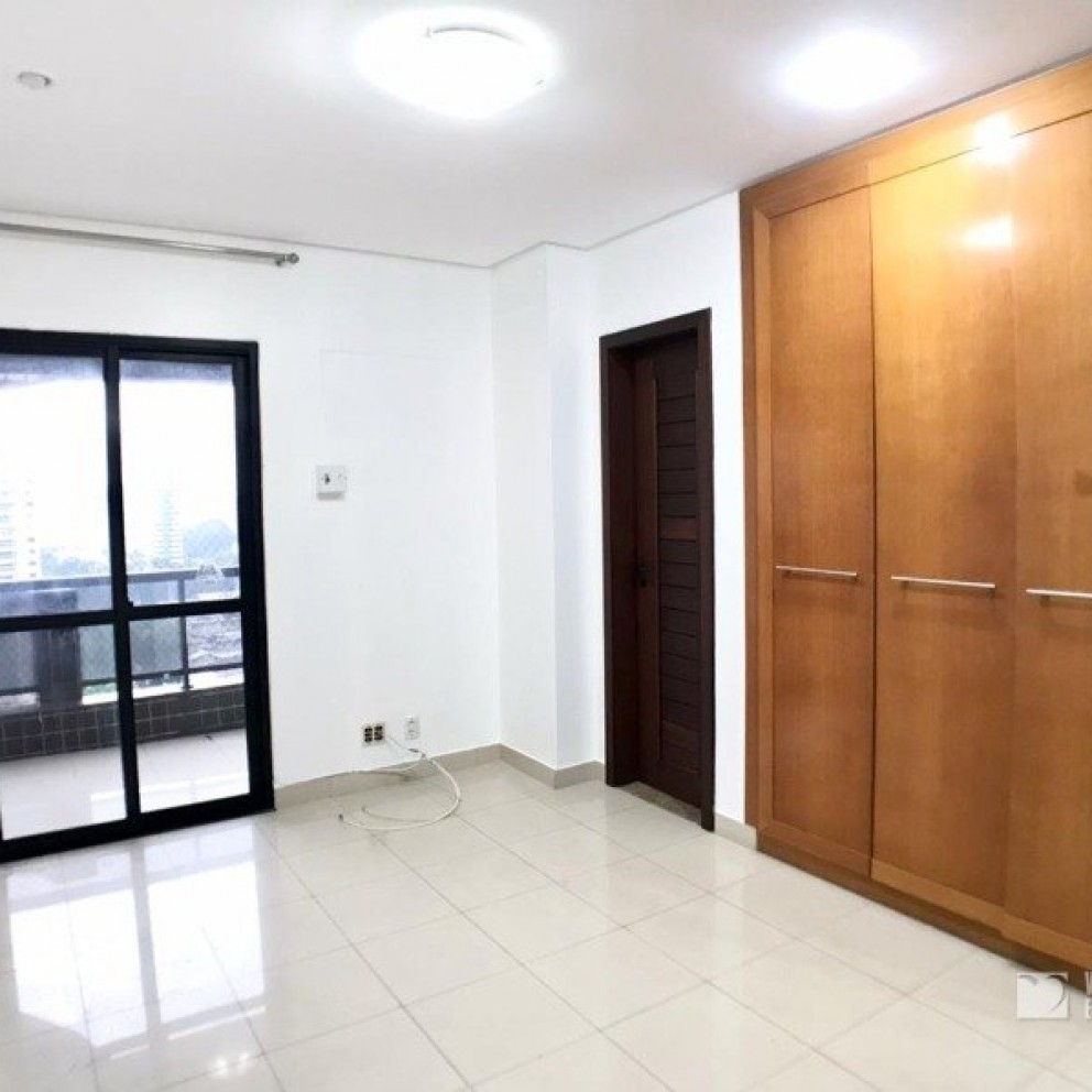 Ed. Astoria Tower Residence