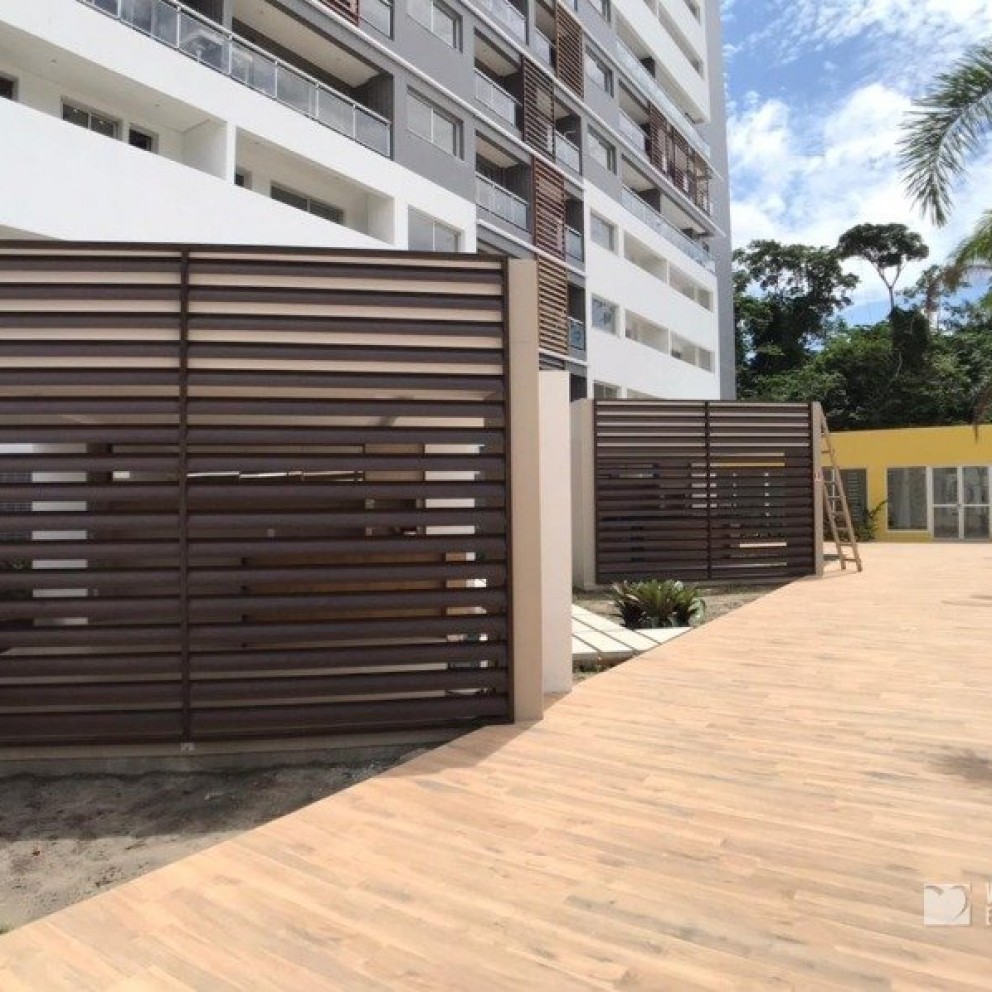Ed. Breeze Residence