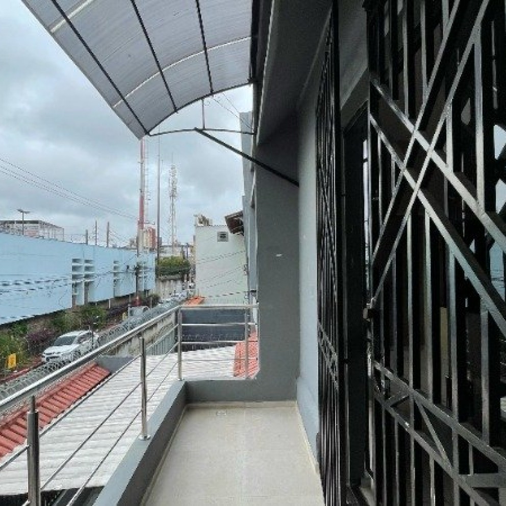 VILA FARAH