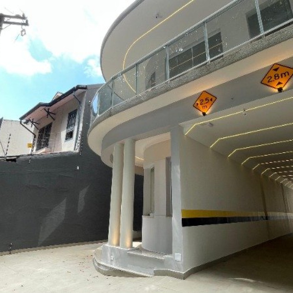 Prédio Comercial 