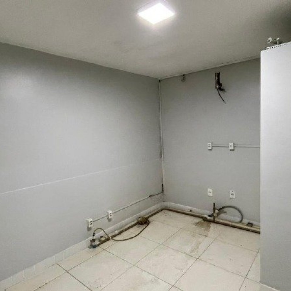 Salas Em Prédio Comercial