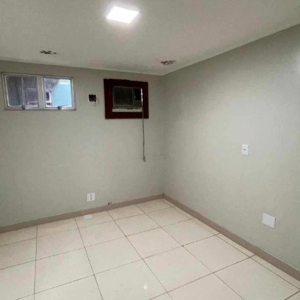 Salas Em Prédio Comercial