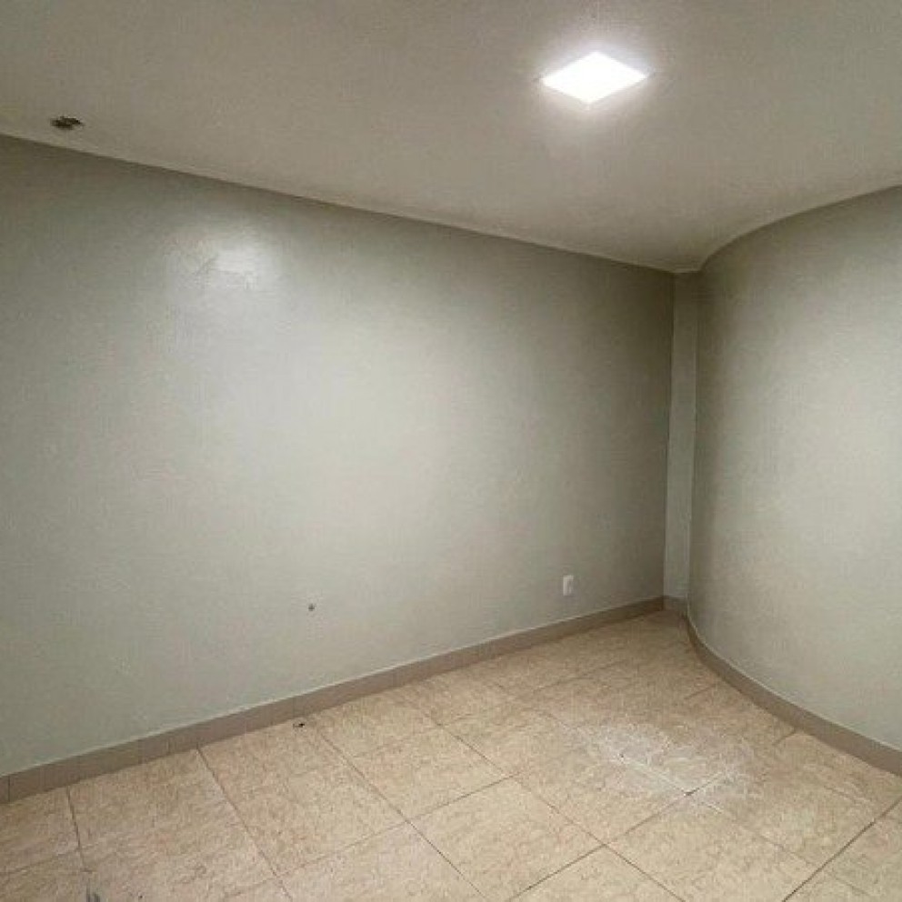 Salas Em Prédio Comercial