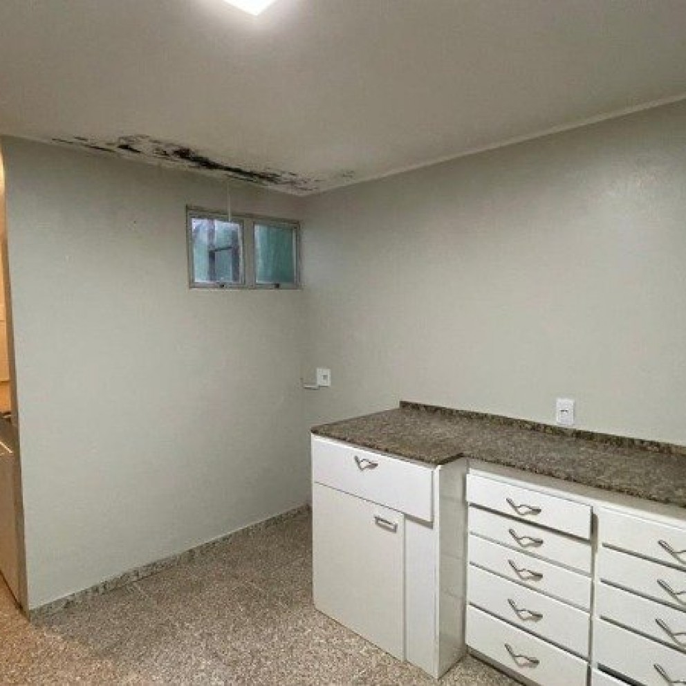 Salas Em Prédio Comercial